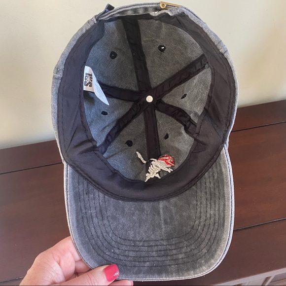 Grey skeleton ball cap - Picture 6 of 6